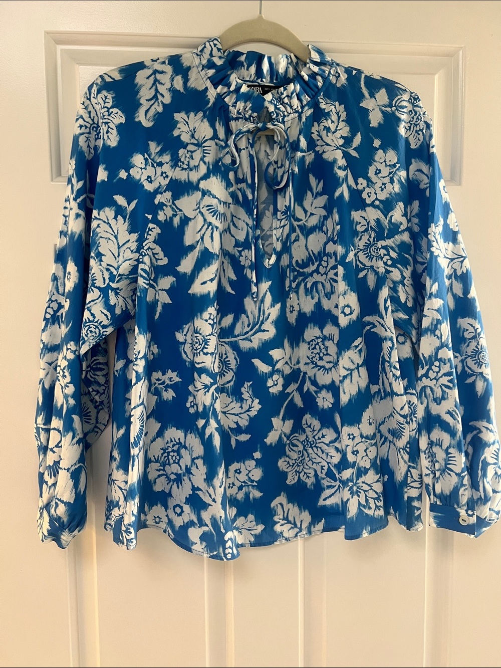 Zara Blue and White Floral Tie-Neck Blouse